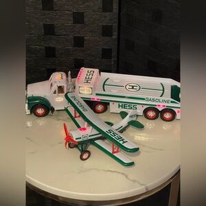 Hess 2002 18 Wheeler Truck and Airplane Toy - White Vintage Collectible